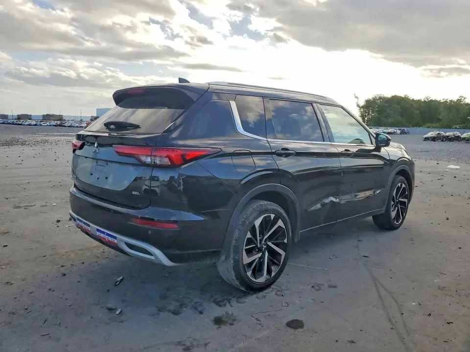2022 MITSUBISHI OUTLANDER SEL  