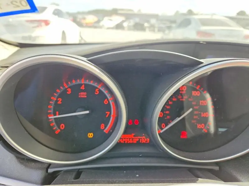 2011 MAZDA 3 S  