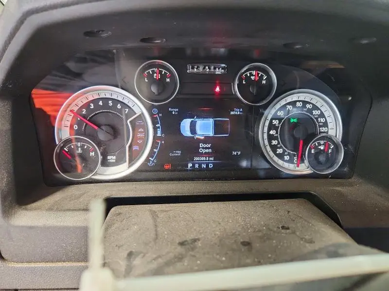 2015 RAM 1500 SLT  