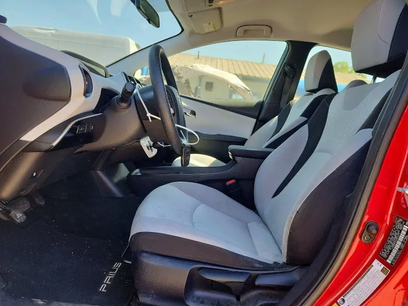 2016 TOYOTA PRIUS TWO  