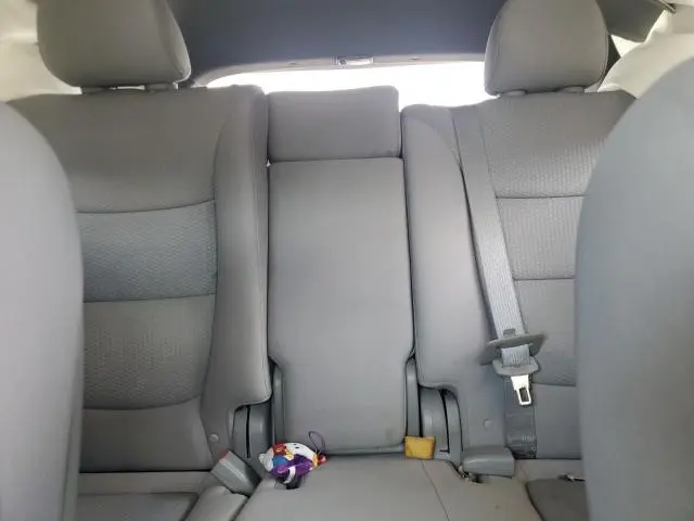 2011 KIA SORENTO BASE  