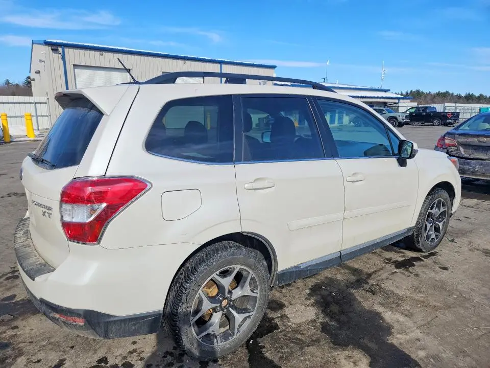 2015 SUBARU FORESTER 2.0XT TOURING  