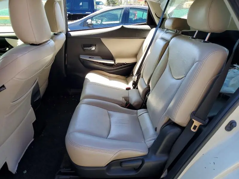 2015 TOYOTA PRIUS V THREE  