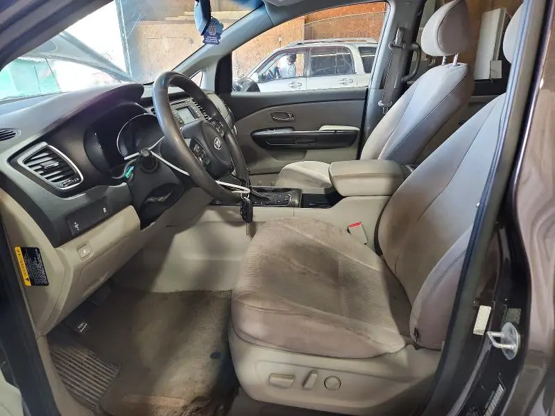 2016 KIA SEDONA LX  