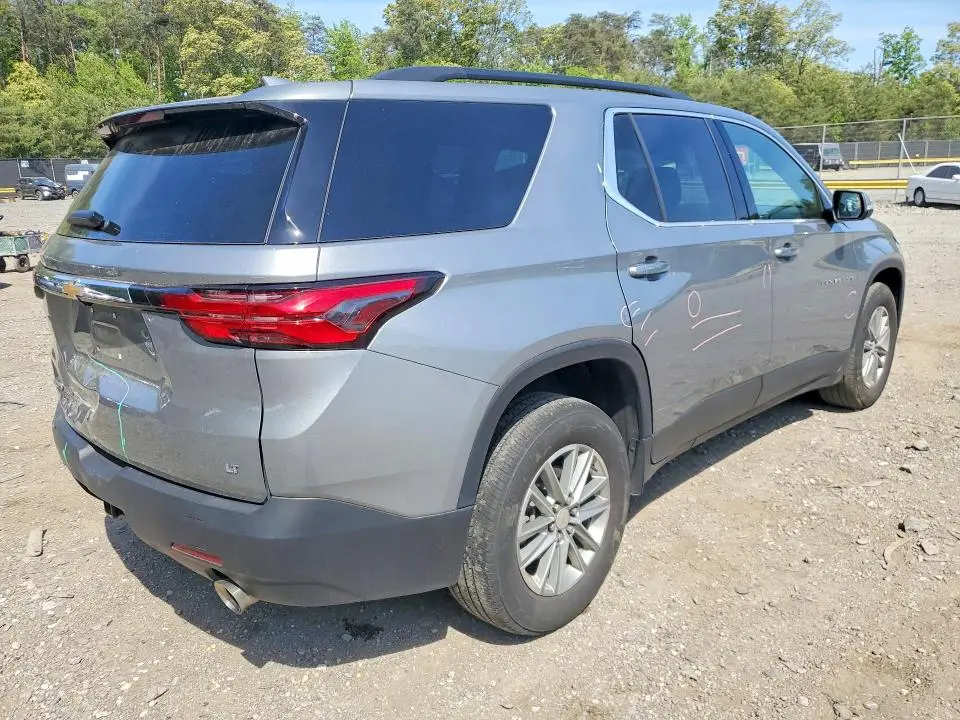 2023 CHEVROLET TRAVERSE LT  