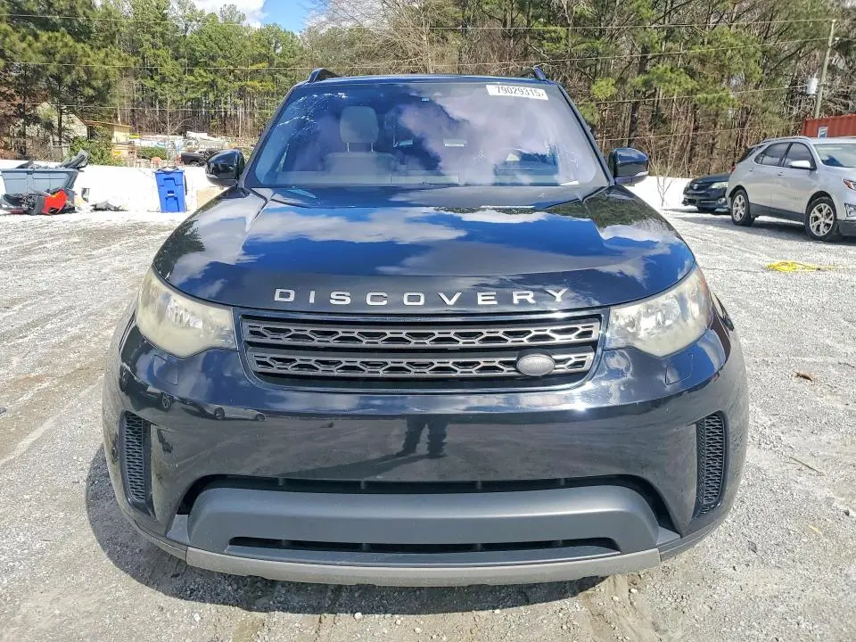 2017 LAND ROVER DISCOVERY SE  