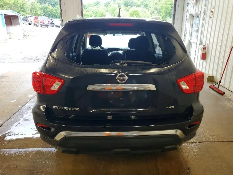 2018 NISSAN PATHFINDER S  