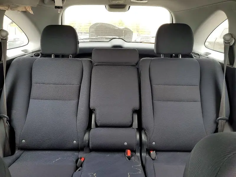 2011 HONDA CR-V LX  