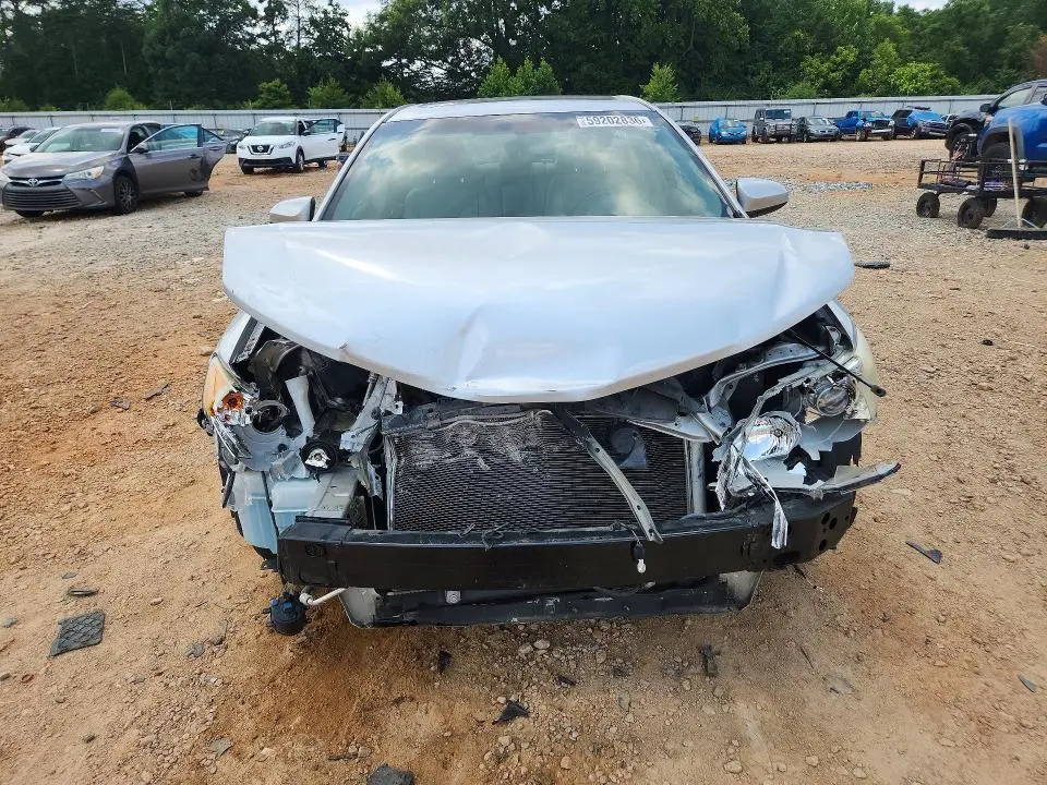 2014 TOYOTA CAMRY XLE  