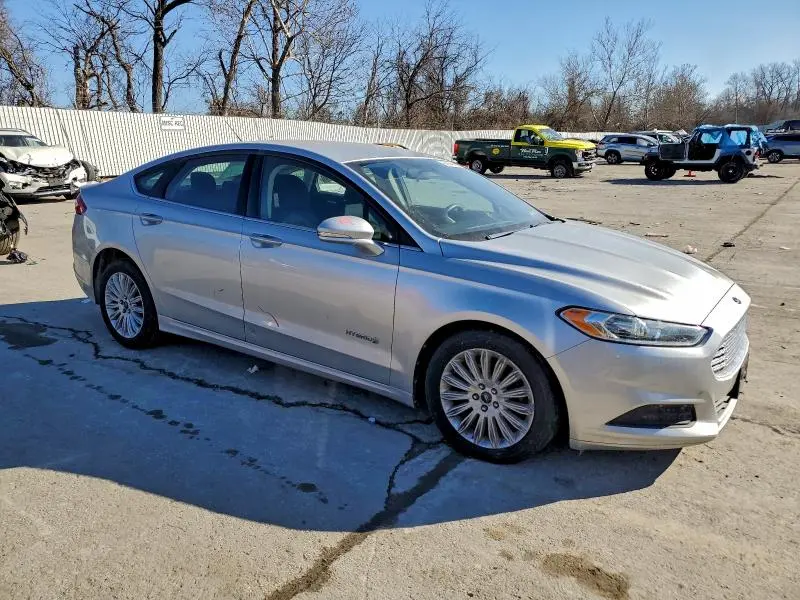 2013 FORD FUSION SE HYBRID  