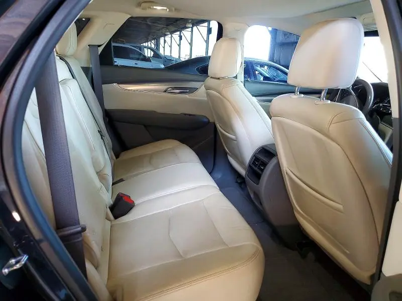 2017 CADILLAC XT5 PREMIUM LUXURY  