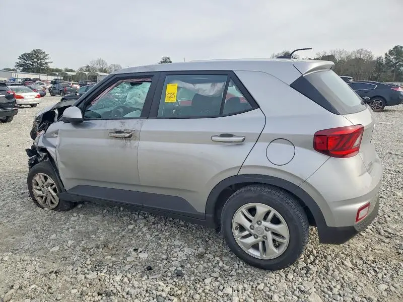 2025 HYUNDAI VENUE SE  