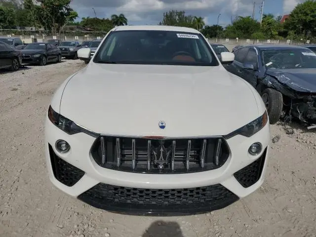 2022 MASERATI LEVANTE BASE  