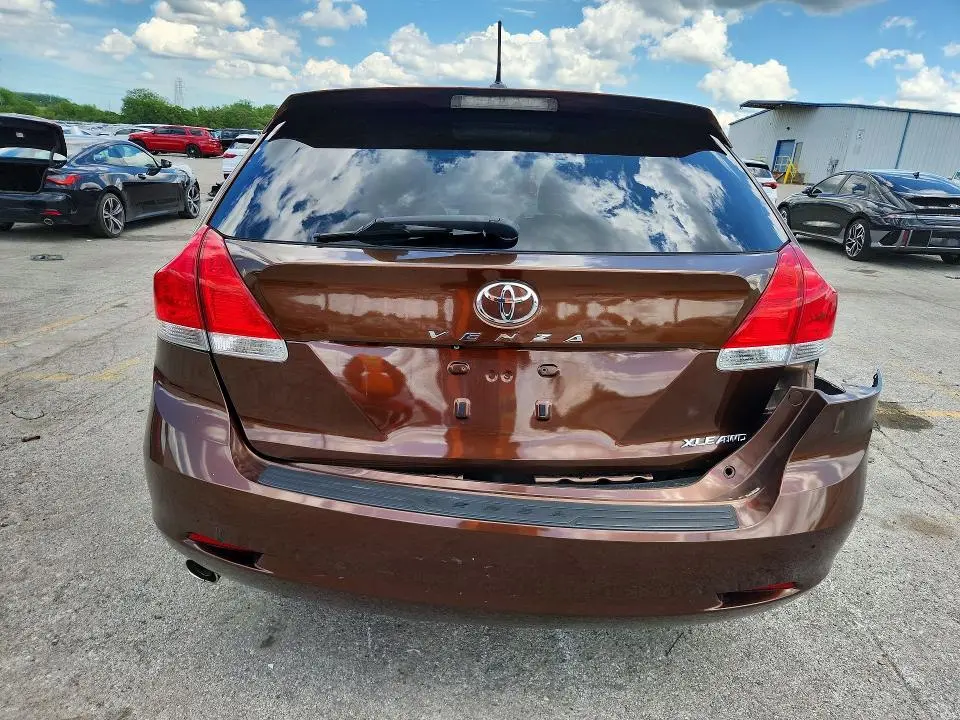 2012 TOYOTA VENZA XLE  