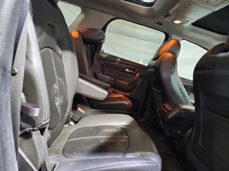 2014 GMC ACADIA SLT-1  