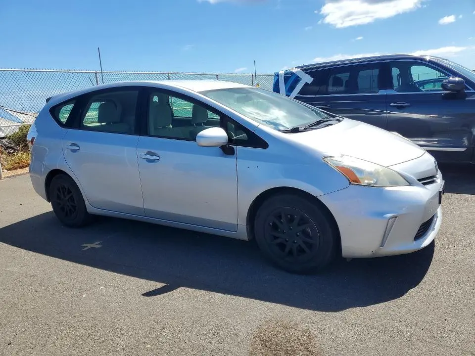 2013 TOYOTA PRIUS V THREE  