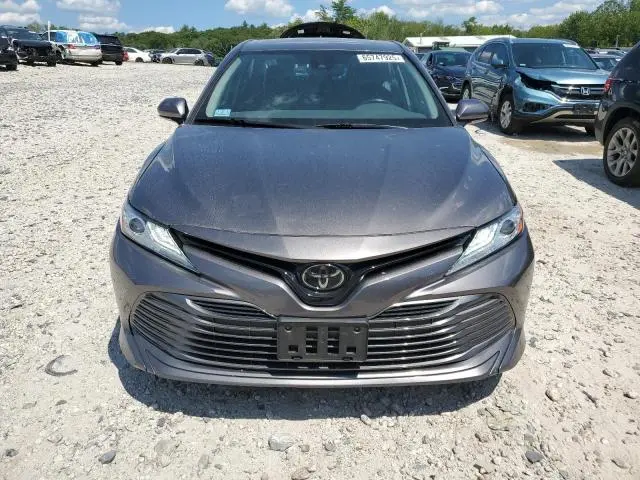 2020 TOYOTA CAMRY XLE  