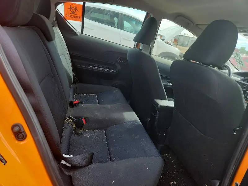 2016 TOYOTA PRIUS C TWO  