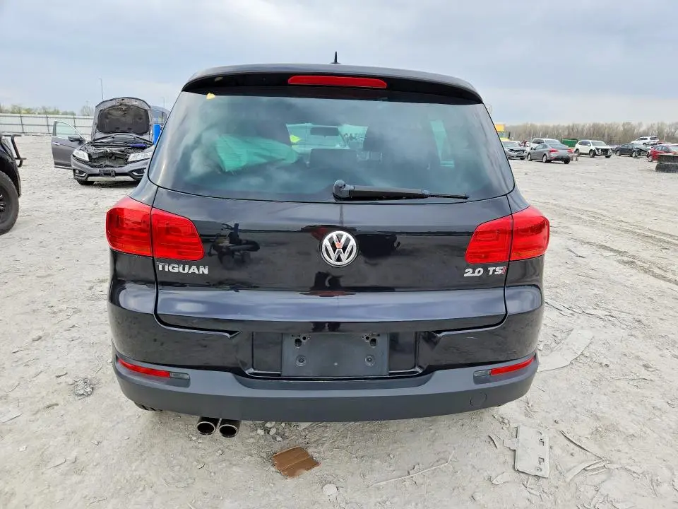 2012 VOLKSWAGEN TIGUAN S  
