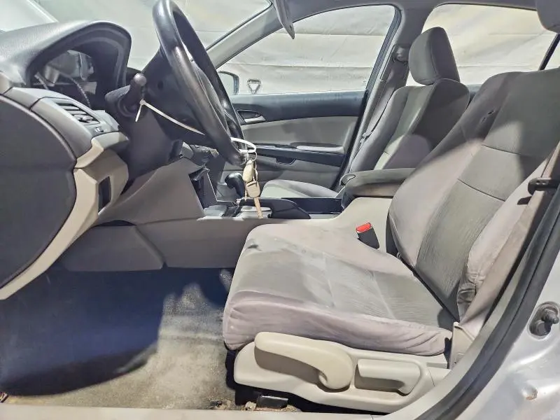 2011 HONDA ACCORD LX  