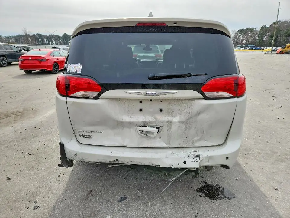 2020 CHRYSLER PACIFICA TOURING L PLUS  