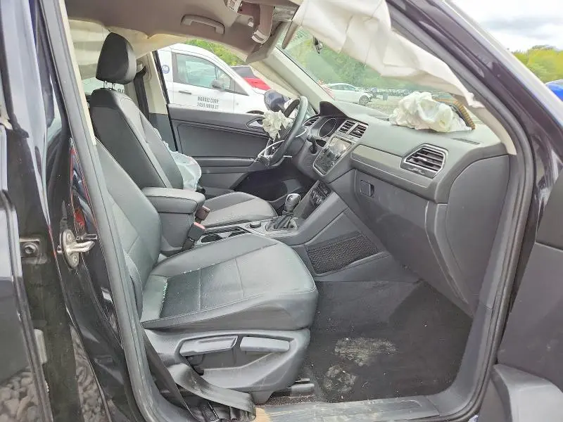 2020 VOLKSWAGEN TIGUAN SE  