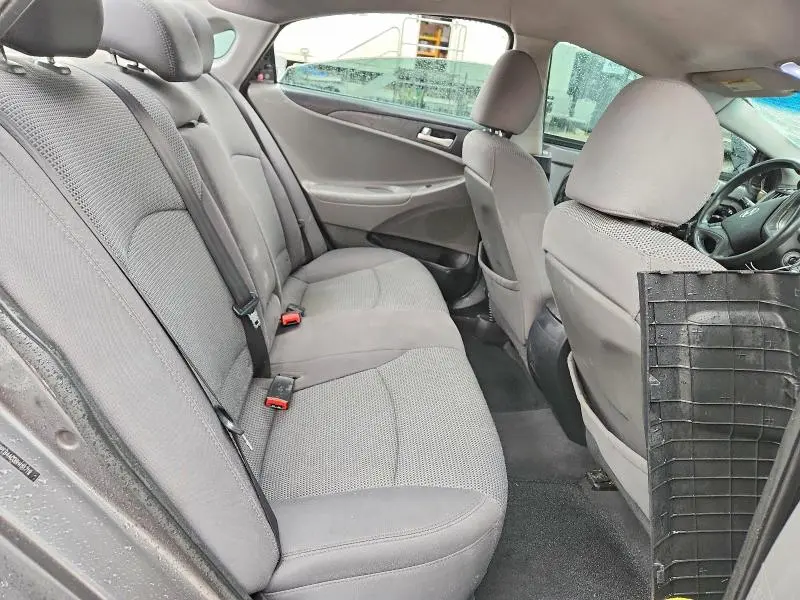 2011 HYUNDAI SONATA GLS  