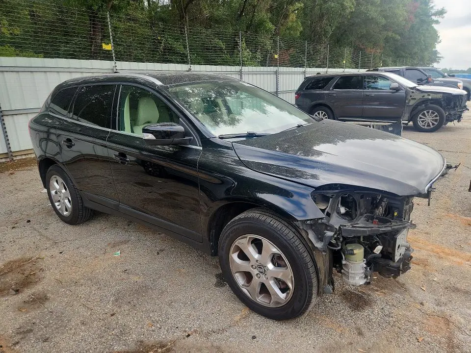 2013 VOLVO XC60 3.2  