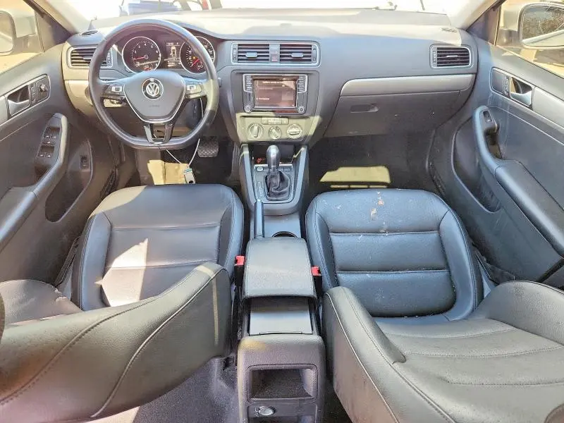 2017 VOLKSWAGEN JETTA SE  