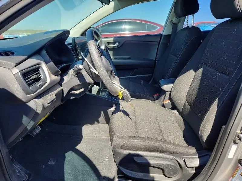 2022 KIA RIO S  