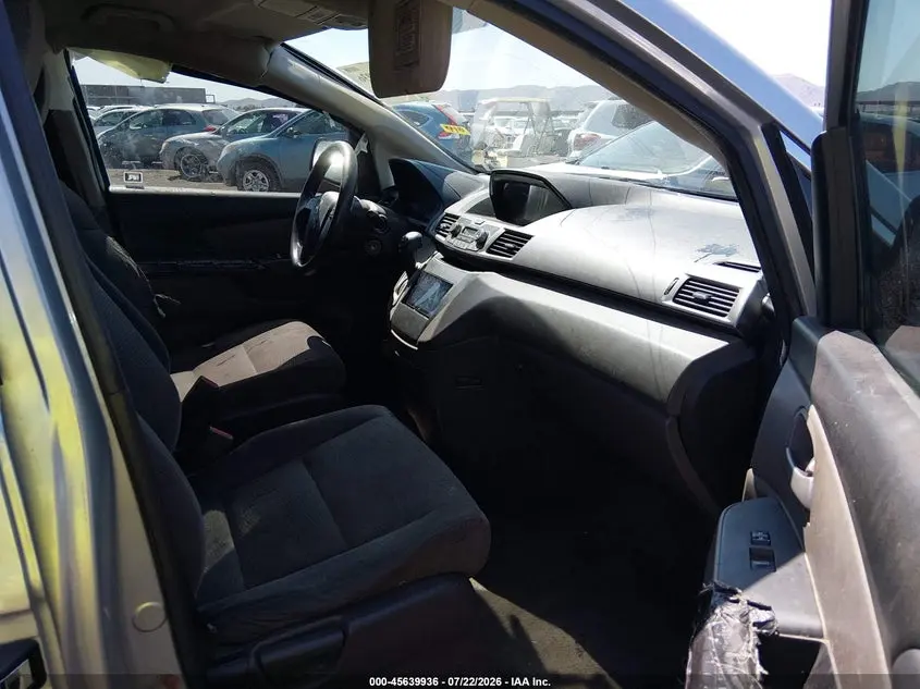 2011 HONDA ODYSSEY LX