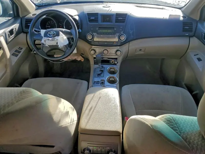 2010 TOYOTA HIGHLANDER   