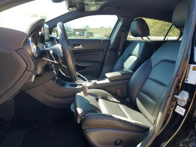 2017 MERCEDES-BENZ GLA 250  