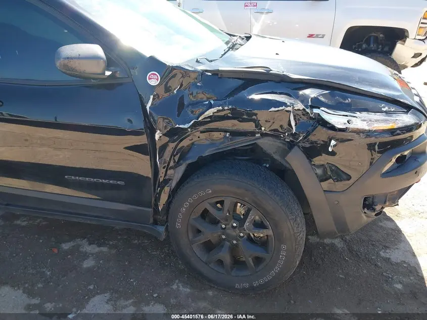 2018 JEEP CHEROKEE TRAILHAWK 4X4
