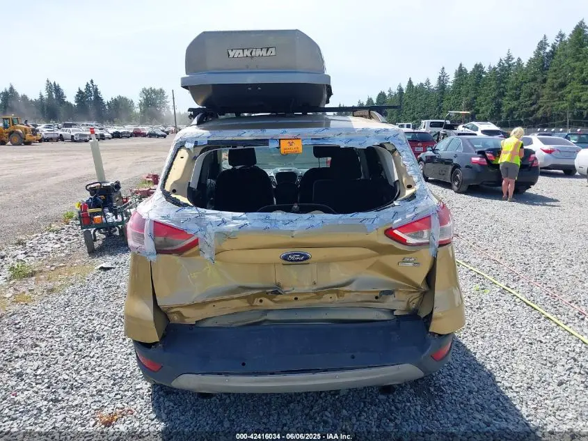 2015 FORD ESCAPE SE