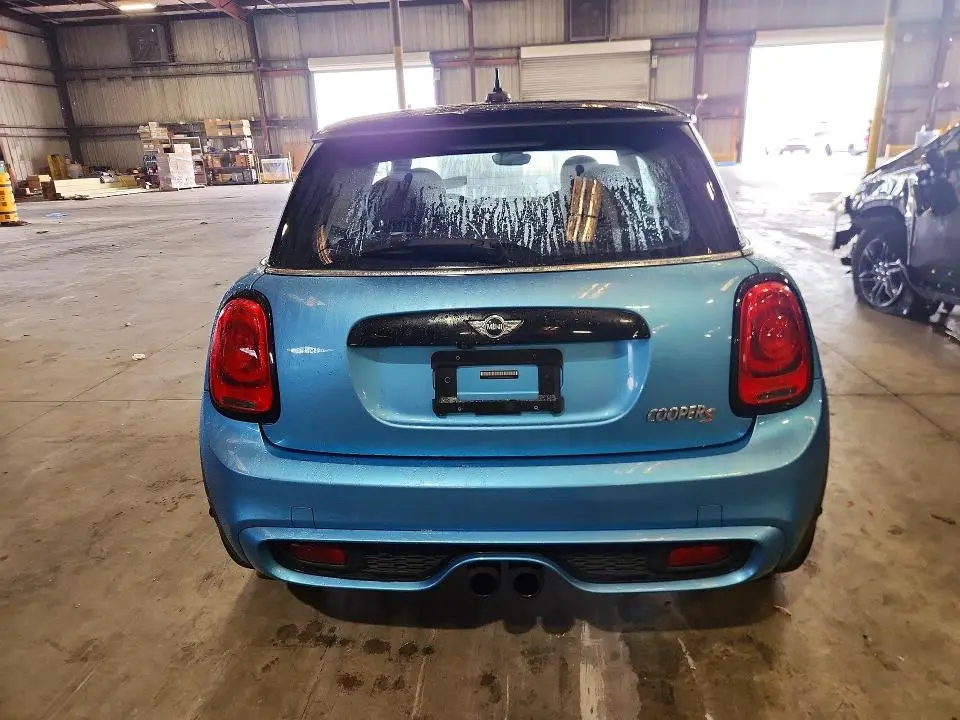 2017 MINI COOPER S  