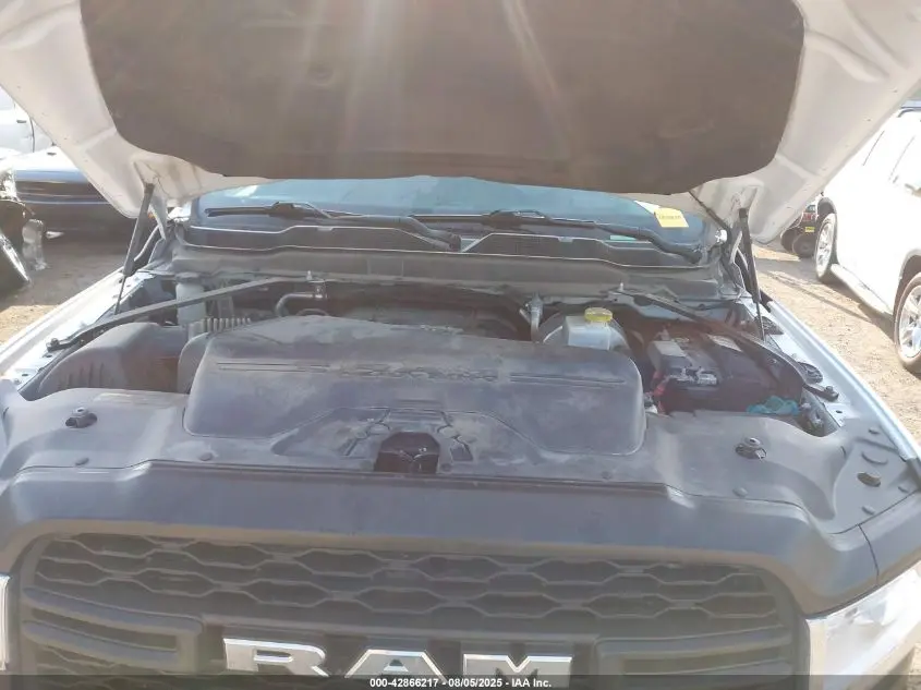 2022 RAM 2500 TRADESMAN  4X4 8' BOX