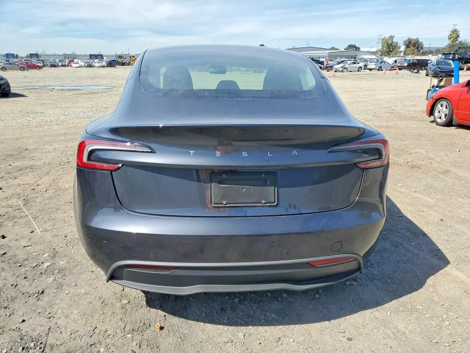 2025 TESLA MODEL 3   