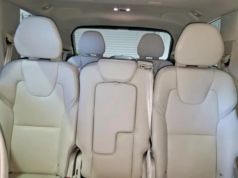 2017 VOLVO XC90 T6  