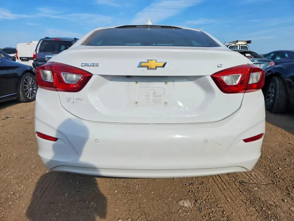 2019 CHEVROLET CRUZE LT  