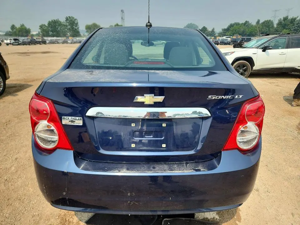 2015 CHEVROLET SONIC LT  