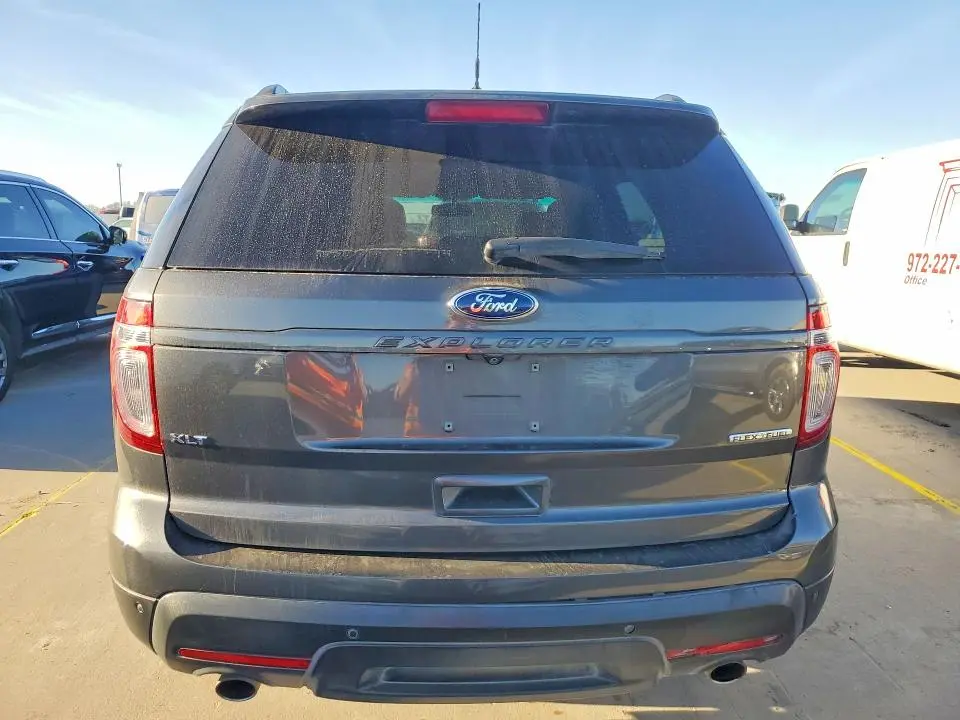 2015 FORD EXPLORER XLT  