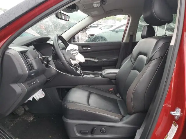 2024 NISSAN PATHFINDER SL  