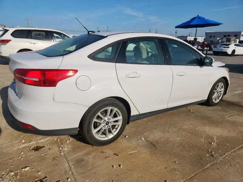 2017 FORD FOCUS SE  