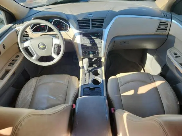 2011 CHEVROLET TRAVERSE LT  