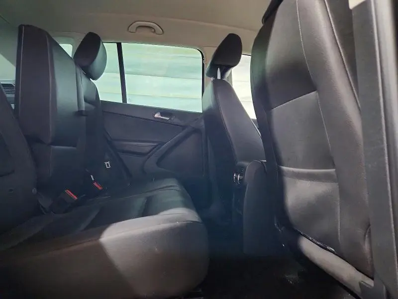 2014 VOLKSWAGEN TIGUAN S  