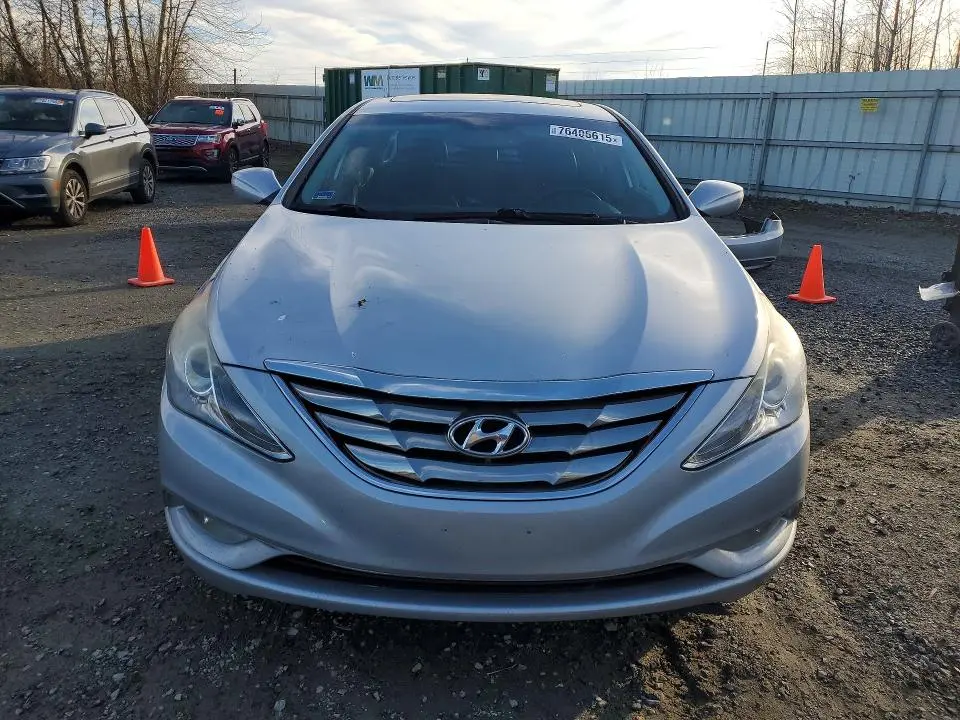 2013 HYUNDAI SONATA SE  