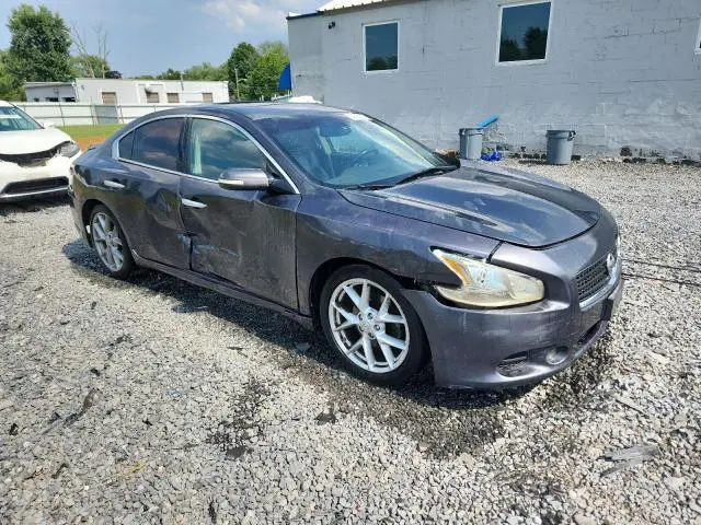 2011 NISSAN MAXIMA S  