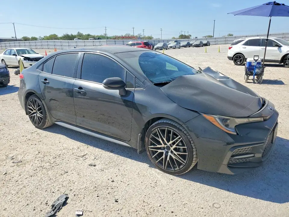 2021 TOYOTA COROLLA SE  