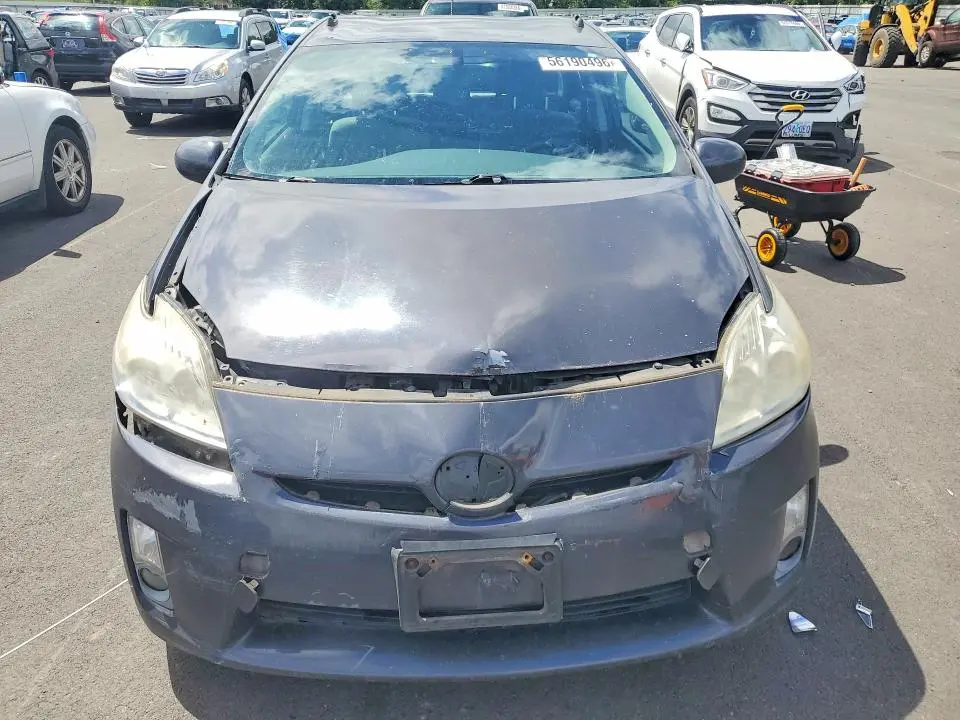 2010 TOYOTA PRIUS III  